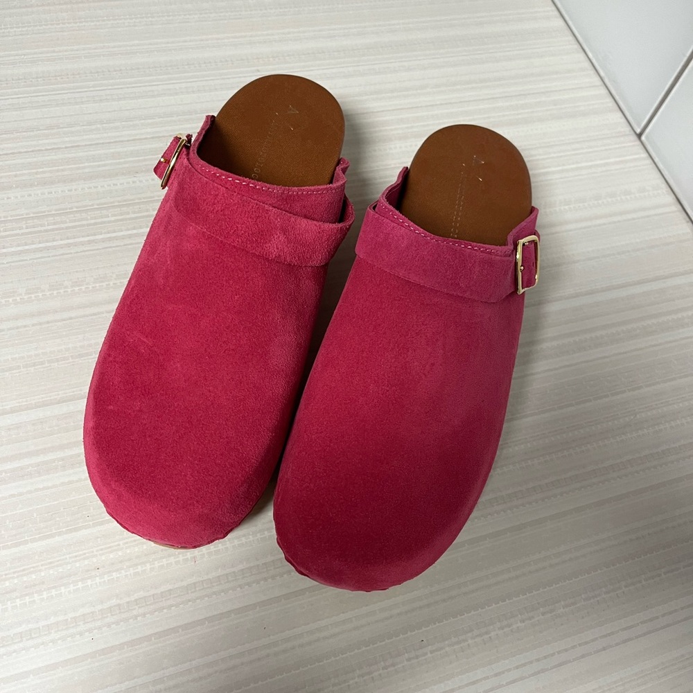 Anthropologie Clog